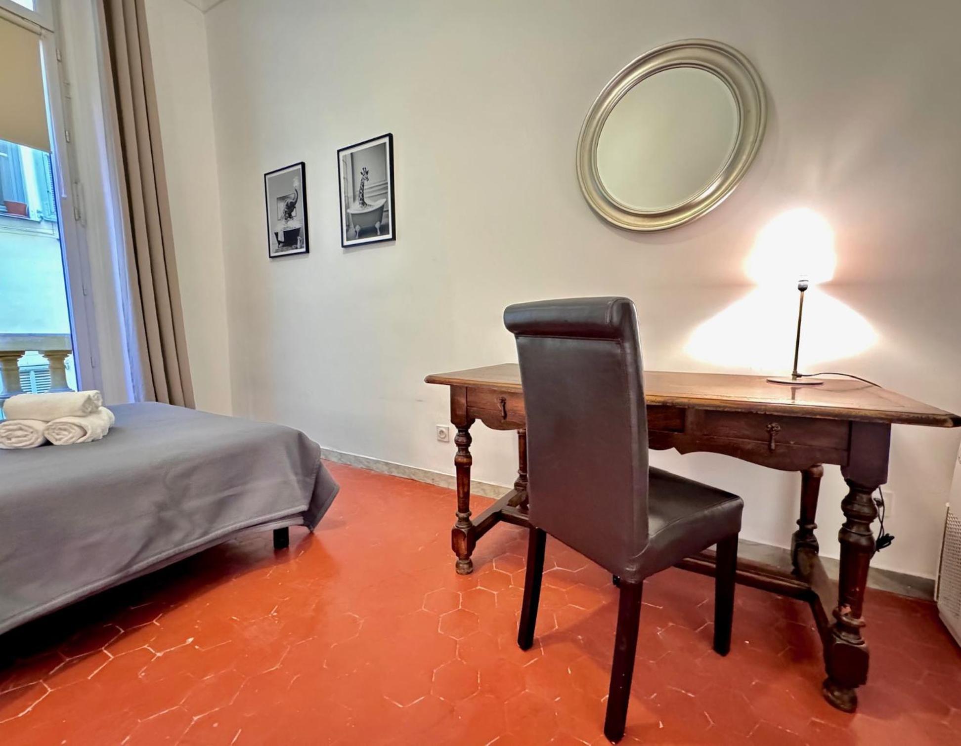 Aparthotel Riviera - Pont Vieux 2 - Old Town - Charm 2 Bedrooms Apartement Ac - 5Mn Beach Nice Dış mekan fotoğraf